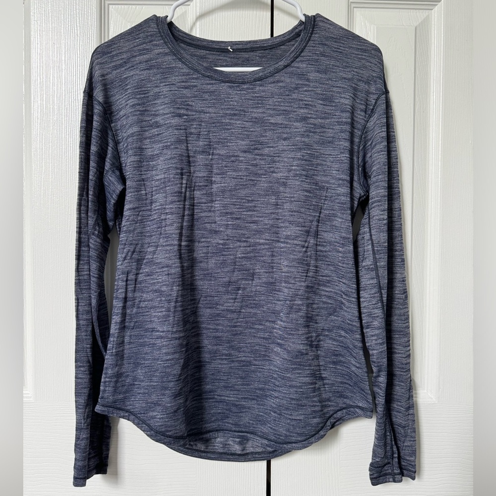 Lululemon Purple Long Sleeve Women's Shirt. NO SIZE TAG